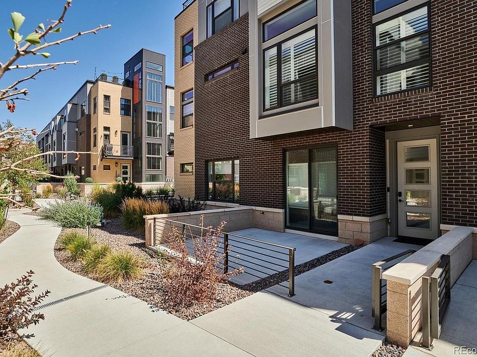 1st image of 4045 W Conejos Pl