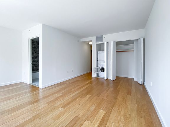 4th image of 310 E 2nd St APT 4E