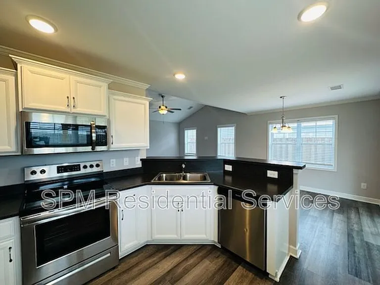 4047 Ironstone Ct — Photo 9
