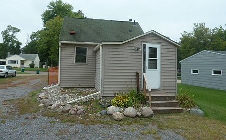 2nd image of 409 S Litchfield Ave