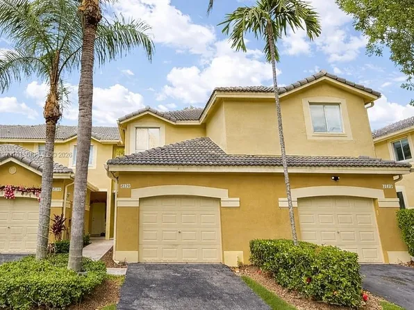 2179 Hacienda Ter, Fort Lauderdale, FL 33327