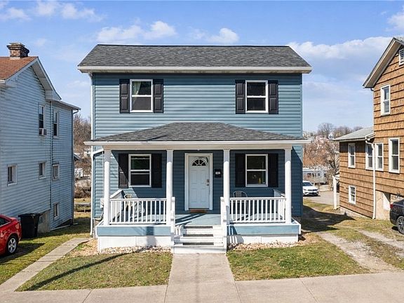 3rd image of 1032 Highland Ave