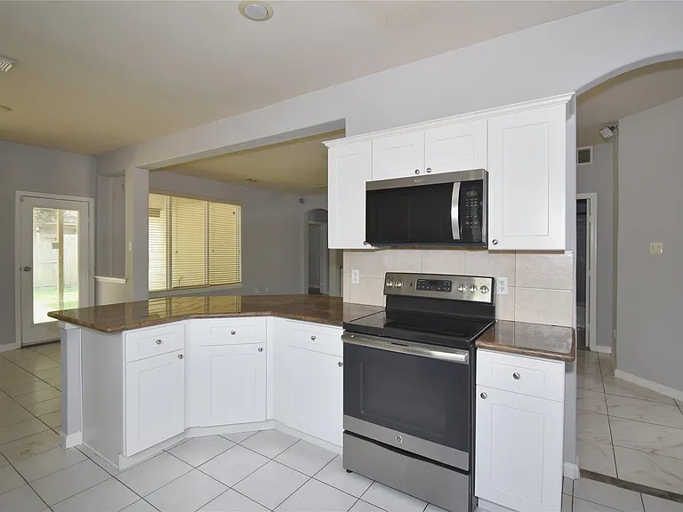 20703 Whitevine Way — Photo 17