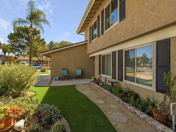 4th image of 2451 Dillon Ct