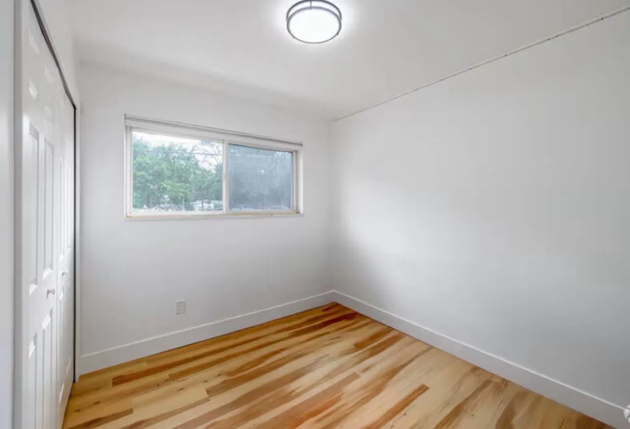 2 bed, $1,600 — Photo 4