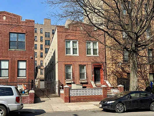 817 Crown Street 
