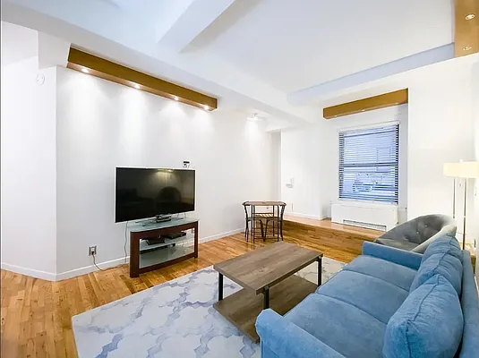 Rented by WAM Partners - William Moses Co. | media 11