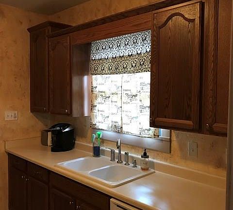 4th image of 1224 Lake Ave