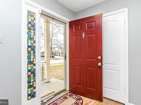 4th image of 21 Tartan Ct