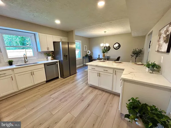 1807 Quebec St, Severn, MD 21144