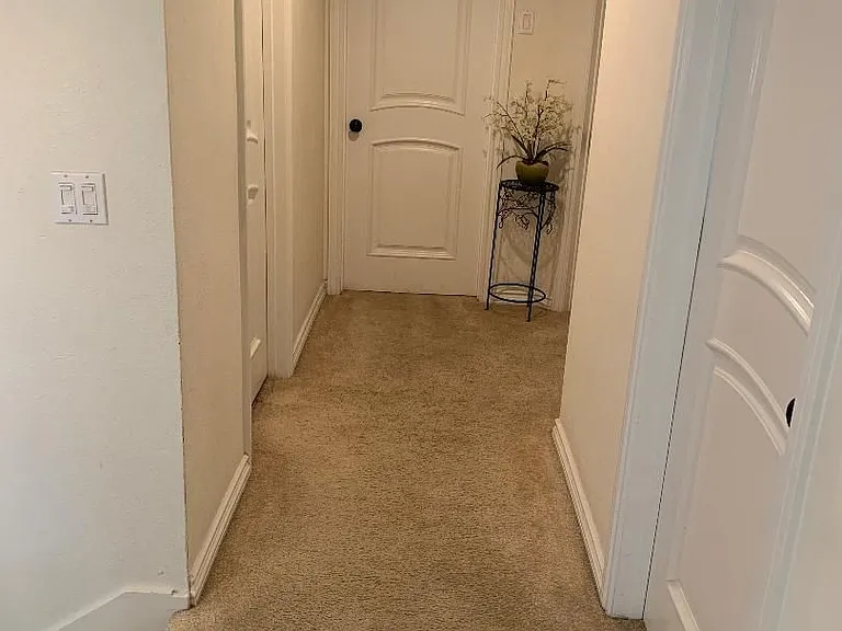 872 Jasper Ave — Photo 38