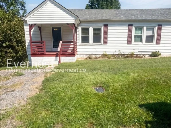 101 Bitting Ave #101, Mount Airy, NC 27030