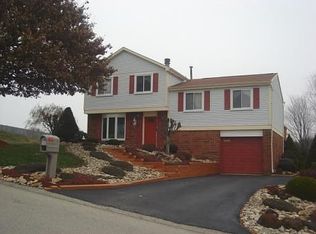 8975 Delaware Ave, Irwin, PA 15642