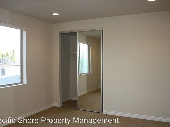 5th image of 16023 Vanowen St APT 4