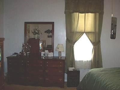 5th image of 306 Noel Ave