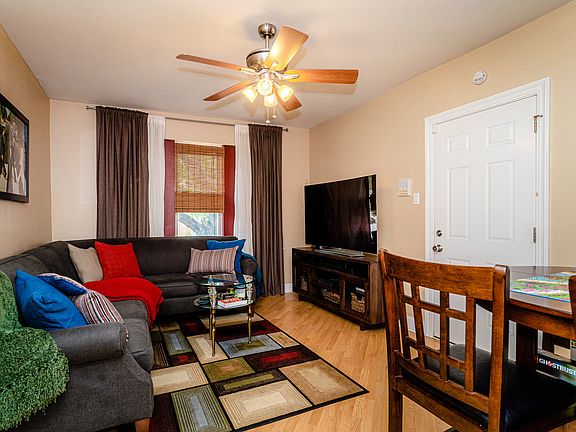 2nd image of 3351 N Leclaire Ave #1