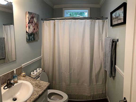 5th image of 2215 Hibiscus Ave