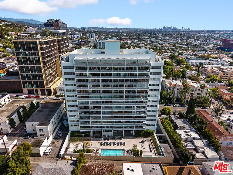 999 N Doheny Dr #611 — Photo 19