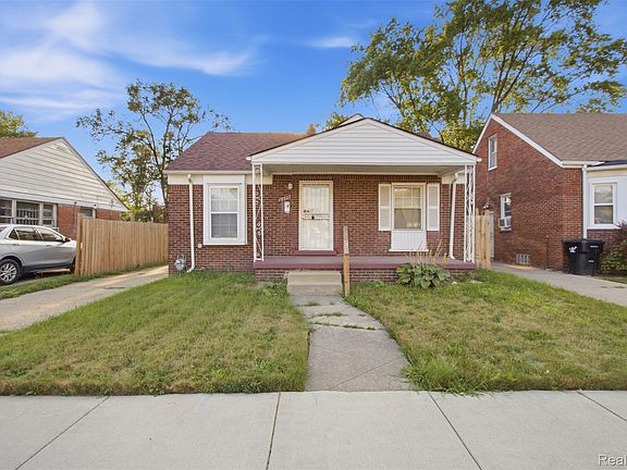 2nd image of 19327 Sunset St