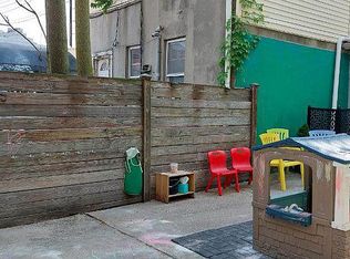 292 McGuinness Blvd #1, Brooklyn, NY 11222