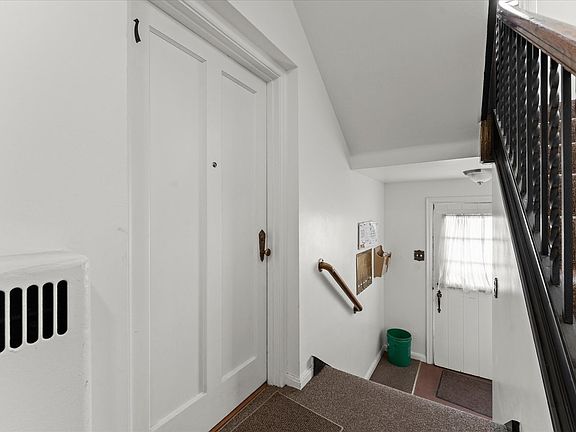 4th image of 1502 Delmont Ct APT 1