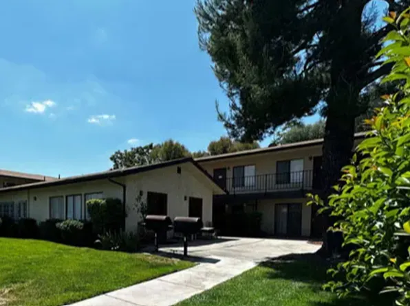 Park Yale Senior Apartments, 190 S Yale St, Hemet, CA 92544