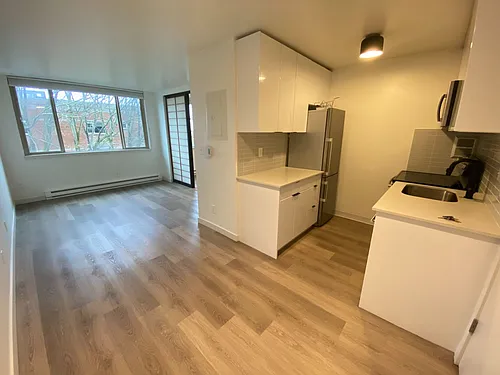 Floor plan 306