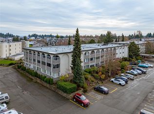 2050 White Birch Rd #307, Sidney, BC V8L2R1