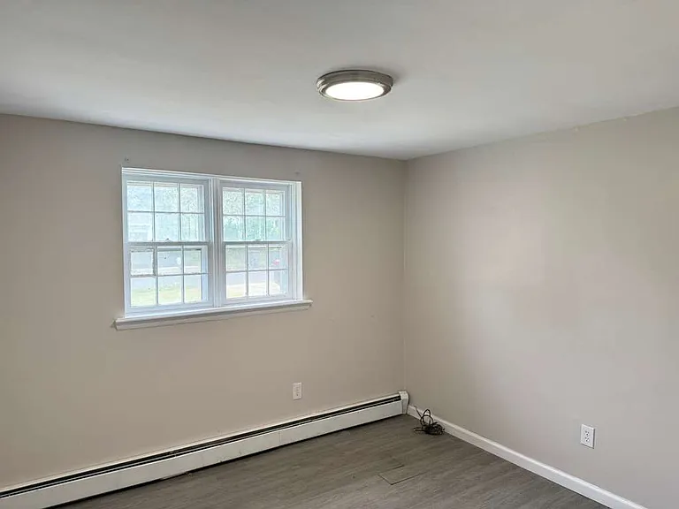 958 Utah Dr — Photo 11