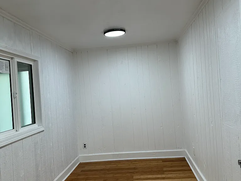 2212 Gramercy Ave #B — Photo 13