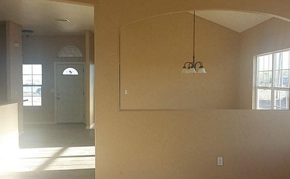4th image of 241 Flor Del Sur Ave