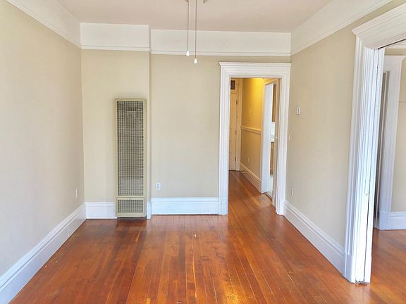 4th image of 512 Frederick St #15
