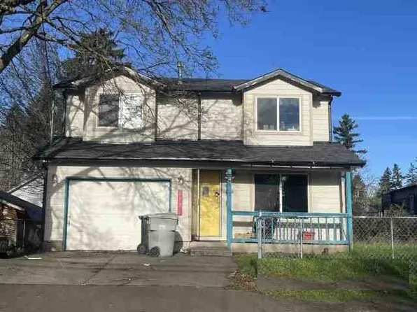 8321 SE Gray St, Happy Valley, OR 97086