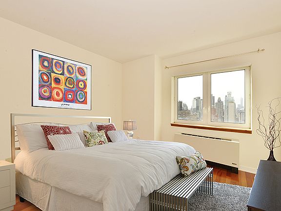 4th image of 425 Fifth Ave #44D