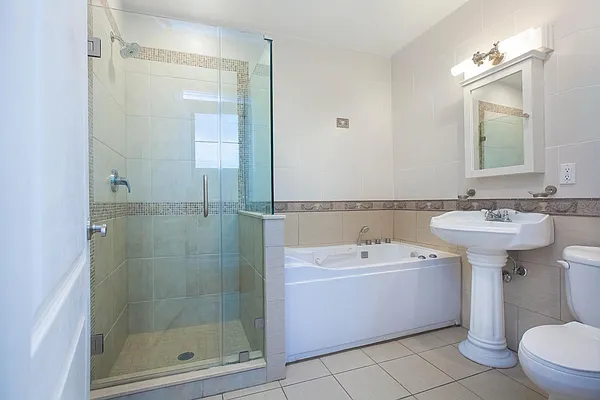 Sold by Bohemia Realty Group | media 28