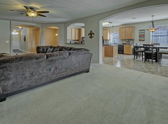 5th image of 411 Chaparral Dr