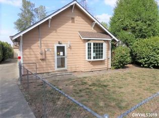 528 1/2 Liberty St, Silverton, OR 97381