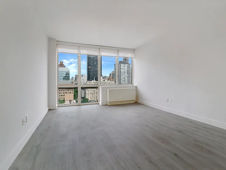 400 E 66th St #18C — Photo 1