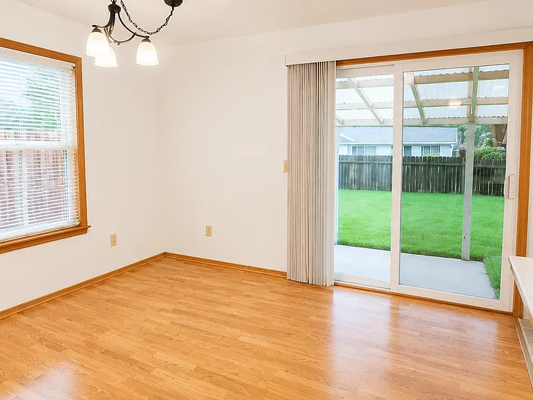 2330 Adkins Ct — Photo 8