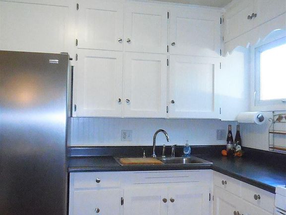 4th image of 2134 Coolidge Ave