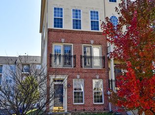 2401 Rainswood Ln #69, Woodbridge, VA 22191