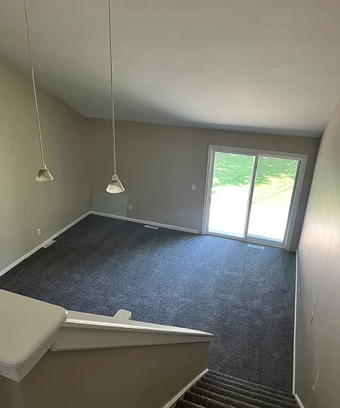 1189 Carrousel Dr E — Photo 13