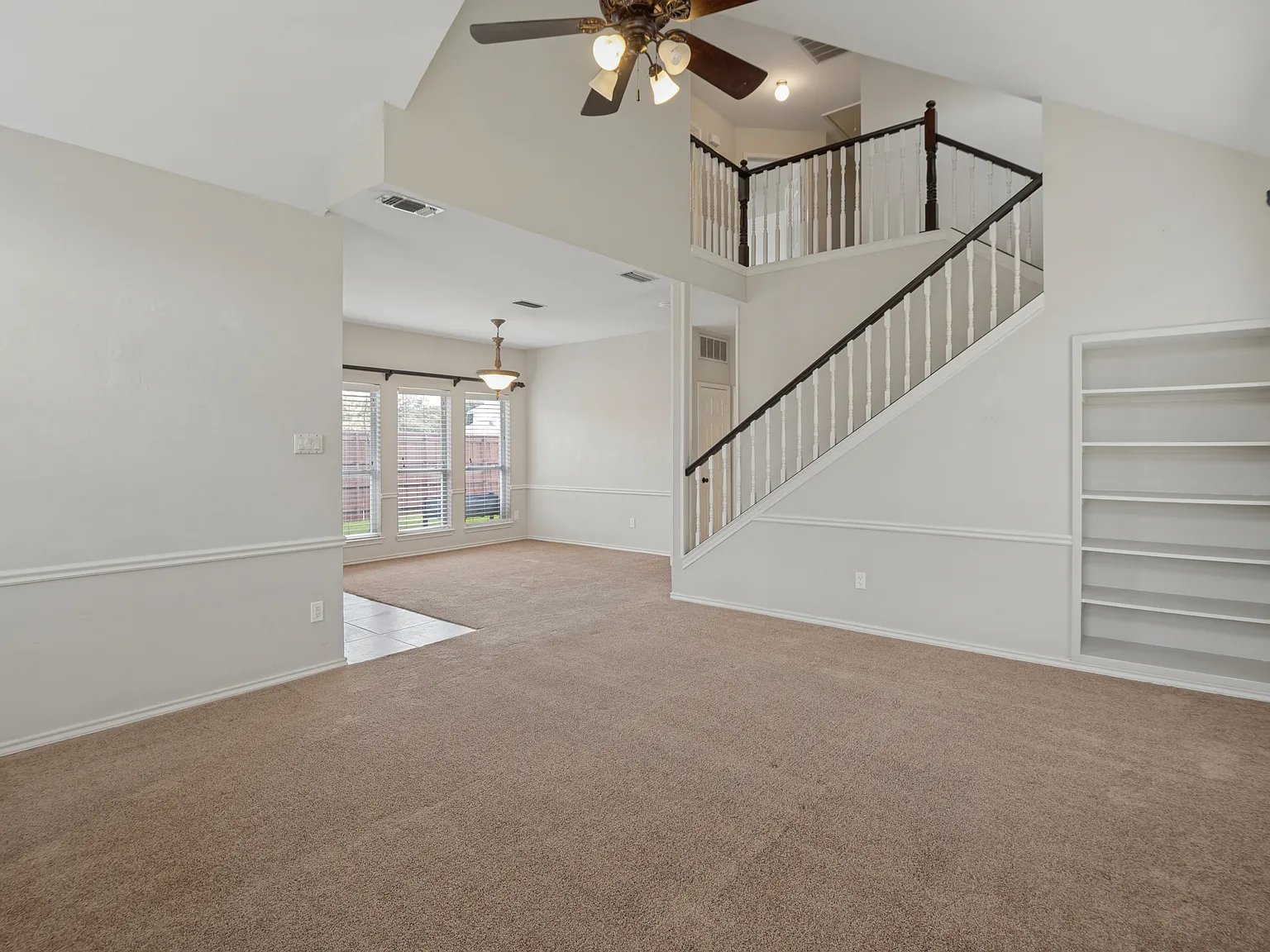 3 bed, 1808 sqft, $2,700 — Photo 2