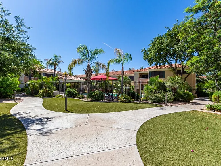 9990 N Scottsdale Rd #1030 — Photo 40