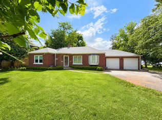 136 E Hazel Dell, Springfield, IL 62712