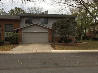 18656 Golfview Dr, Hazel Crest, IL 60429