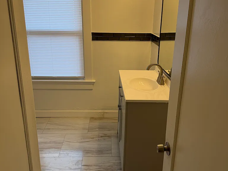 732 Rockford Ave #1 — Photo 23