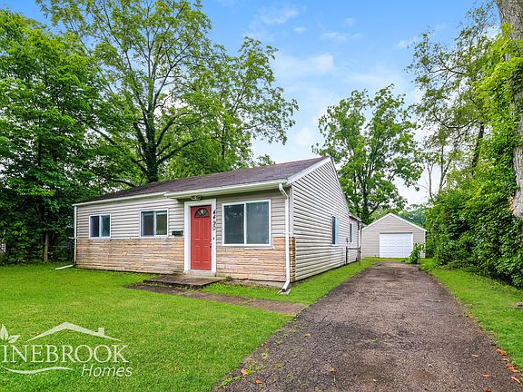 2nd image of 4490 Gatewood Pl