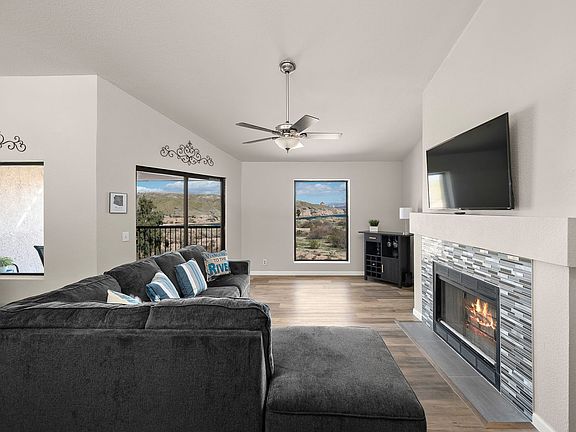 3rd image of 1611 Highway 95 Unit A301