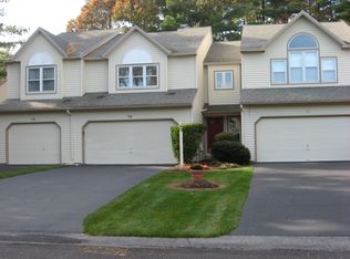 16 Ridge Ct, Saratoga Springs, NY 12866